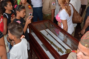 Inauguran exposición en Granma como tributo a fundadores de la nación